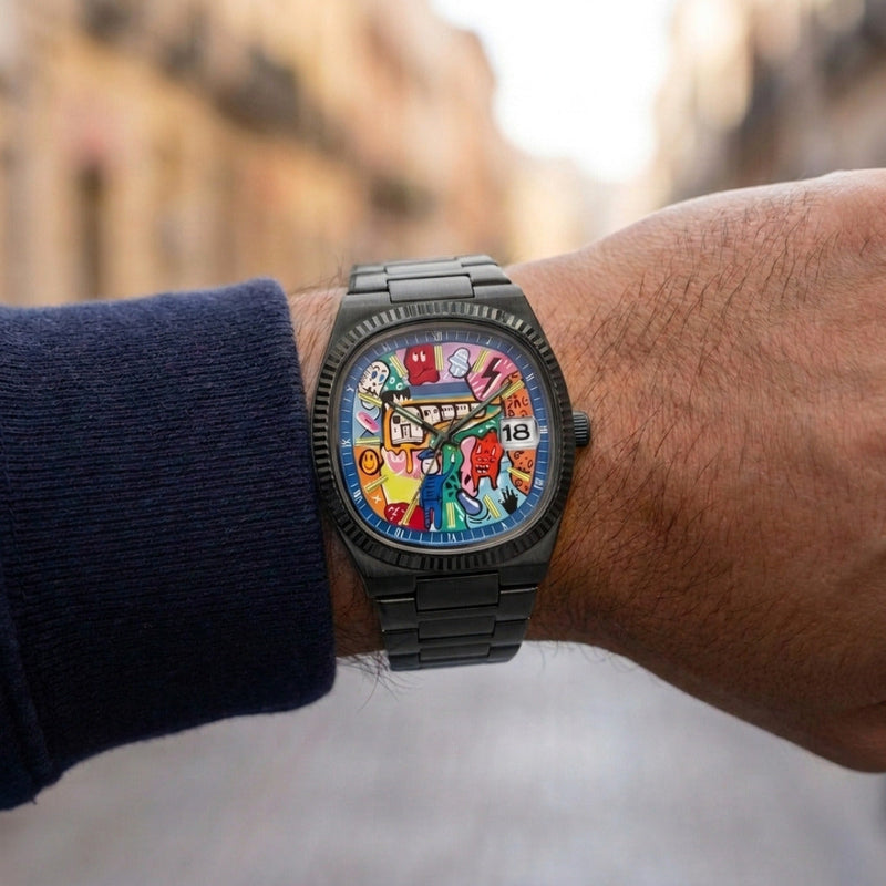 GRAFFITO Nero – orologio con quadrante street art dipinto, indossato al polso