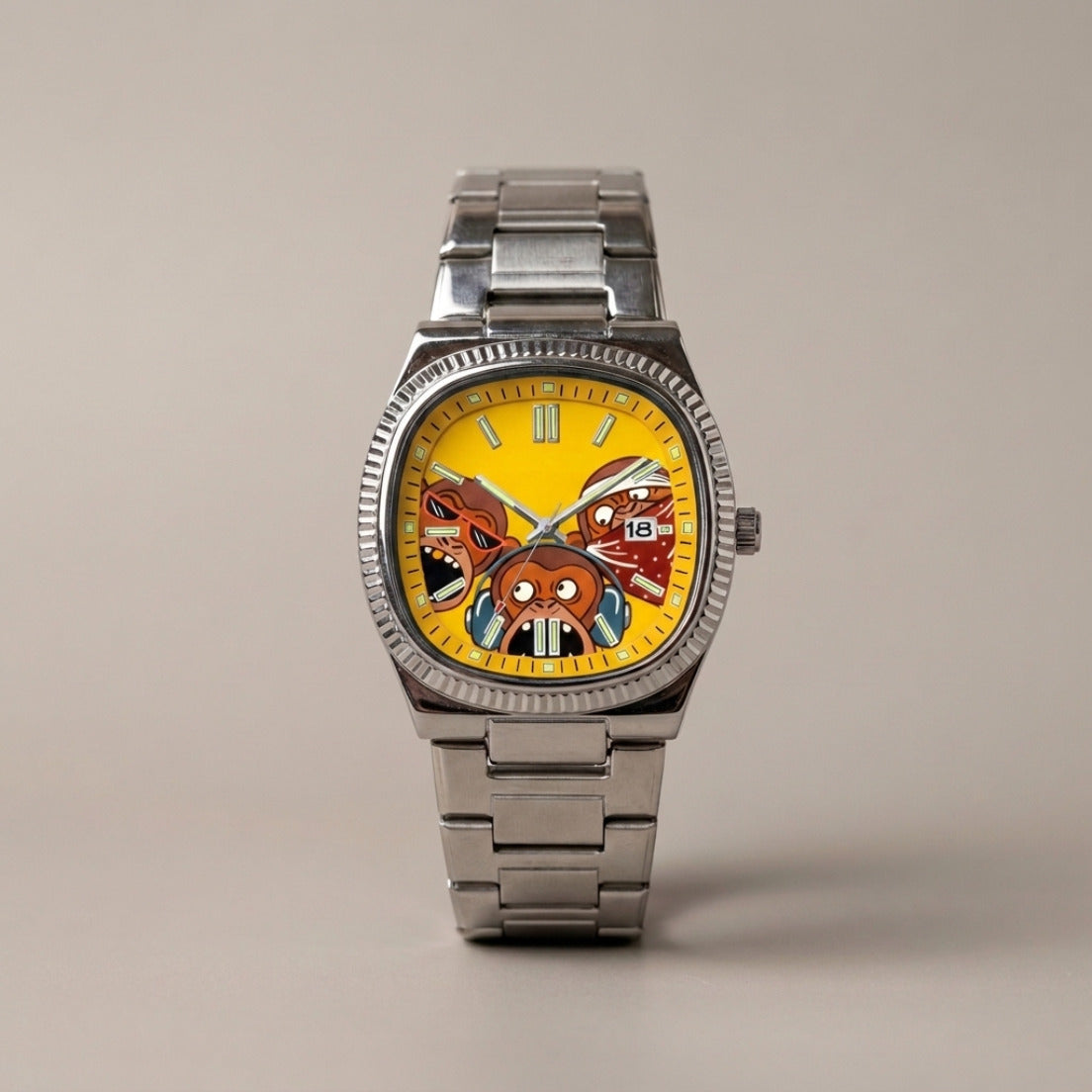 BANDA – watch with a yellow dial and three monkeys, front view