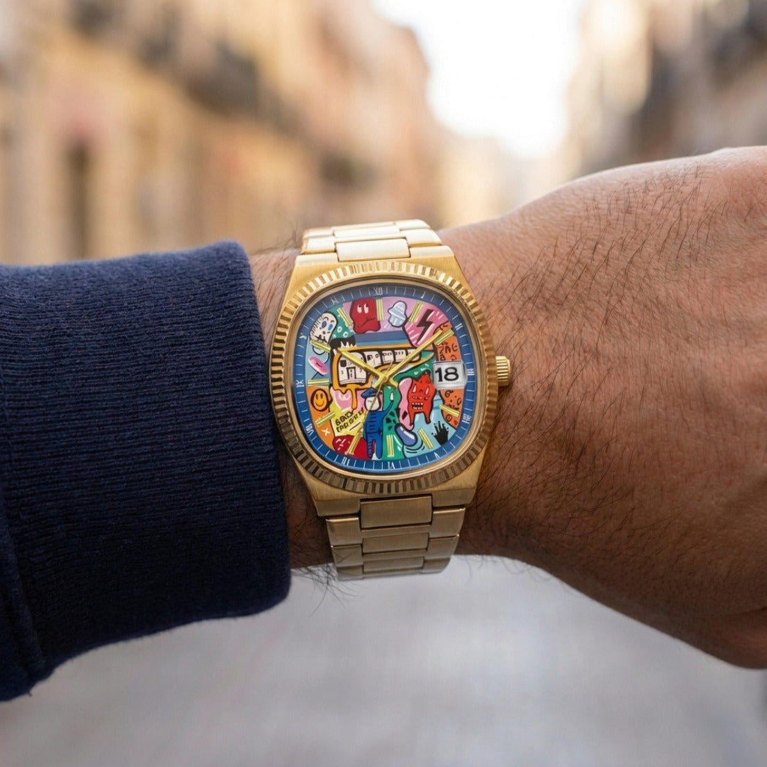 GRAFFITO Dorado – reloj con esfera pintada de arte urbano, en la muñeca